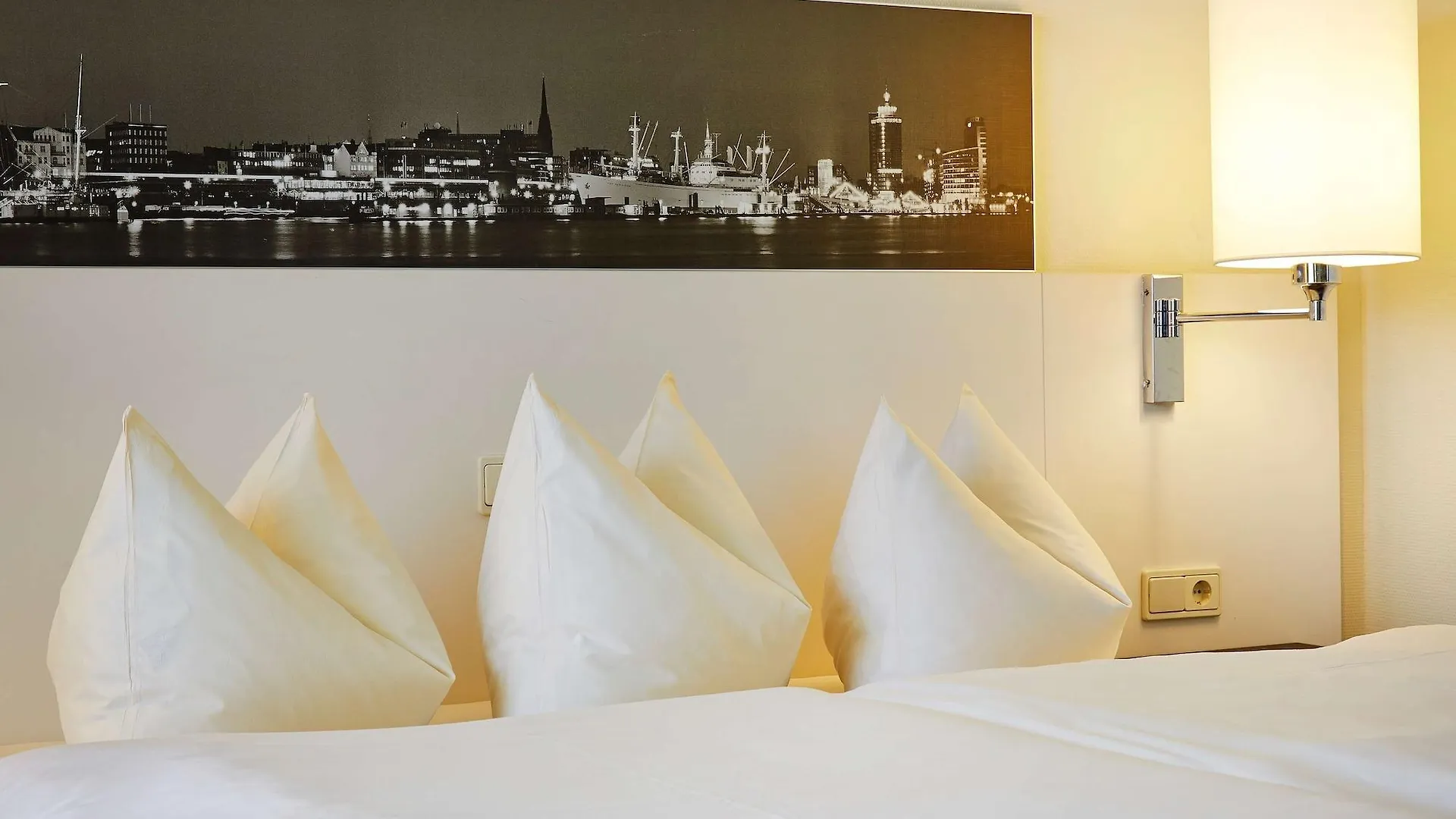 H4 Hotel Hamburg Bergedorf 4*,  Germany